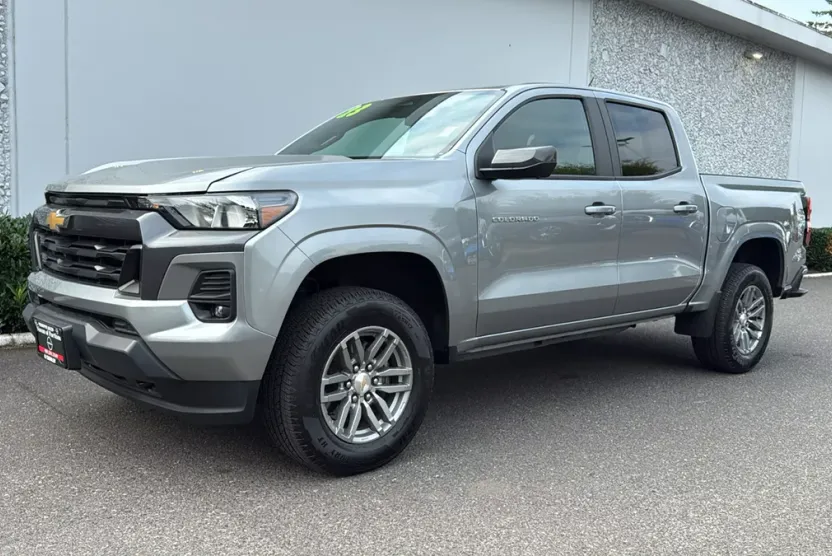 2020 Chevrolet Tahoe LT photo 1