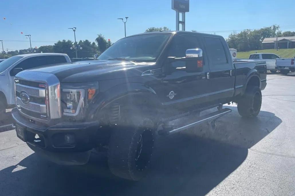 2015 Ford F-250 Lariat photo 1