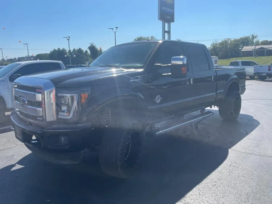 2015 Ford F-250 Lariat photo 1
