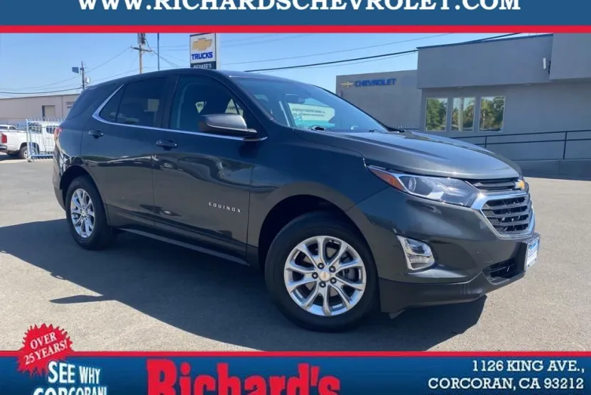 2021 Chevrolet Equinox LT photo 1