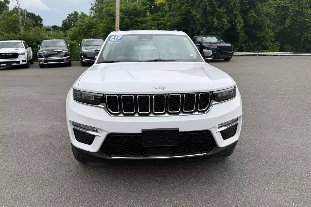 2022 Jeep Grand Cherokee Limited photo 1