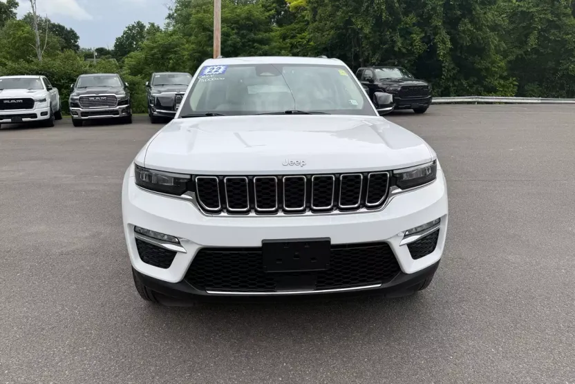 2022 Jeep Grand Cherokee Limited photo 1