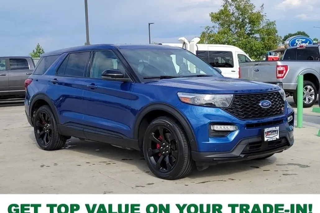 2022 Ford Explorer ST photo 1