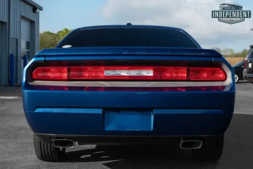 2010 Dodge Challenger R/T photo 3