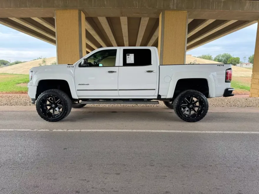 2018 Gmc Sierra 1500 SLT photo 1