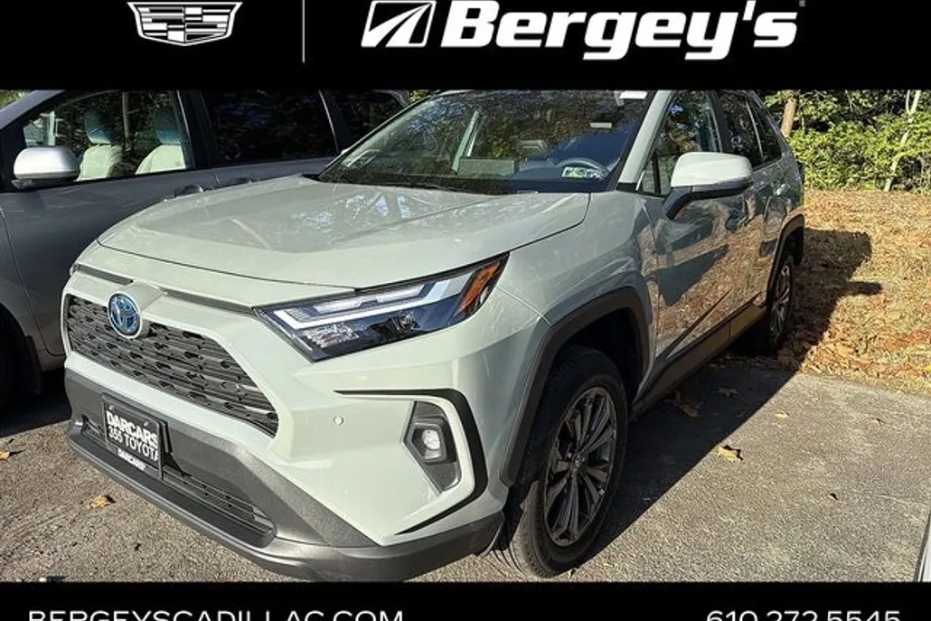 2023 Toyota RAV4 Hybrid XLE Premium photo 1