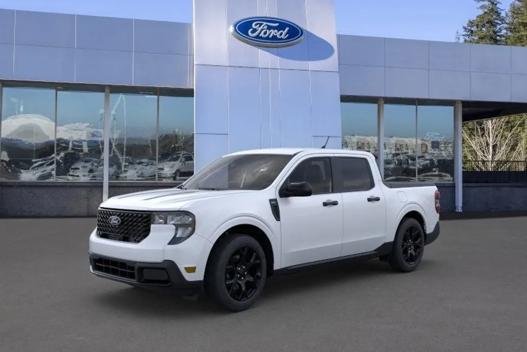2025 Ford Maverick XLT photo 1