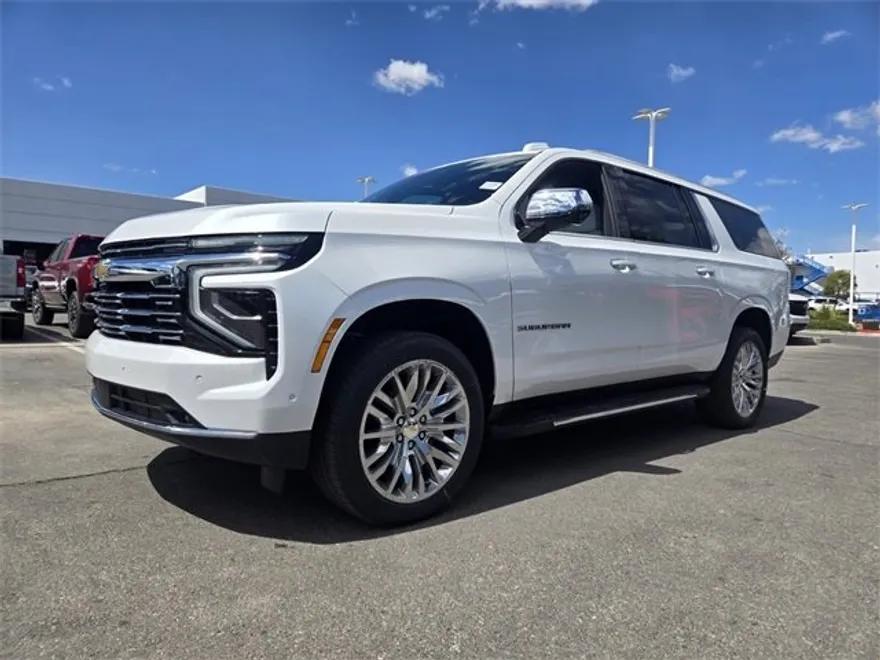 2025 Chevrolet Suburban Premier photo 1
