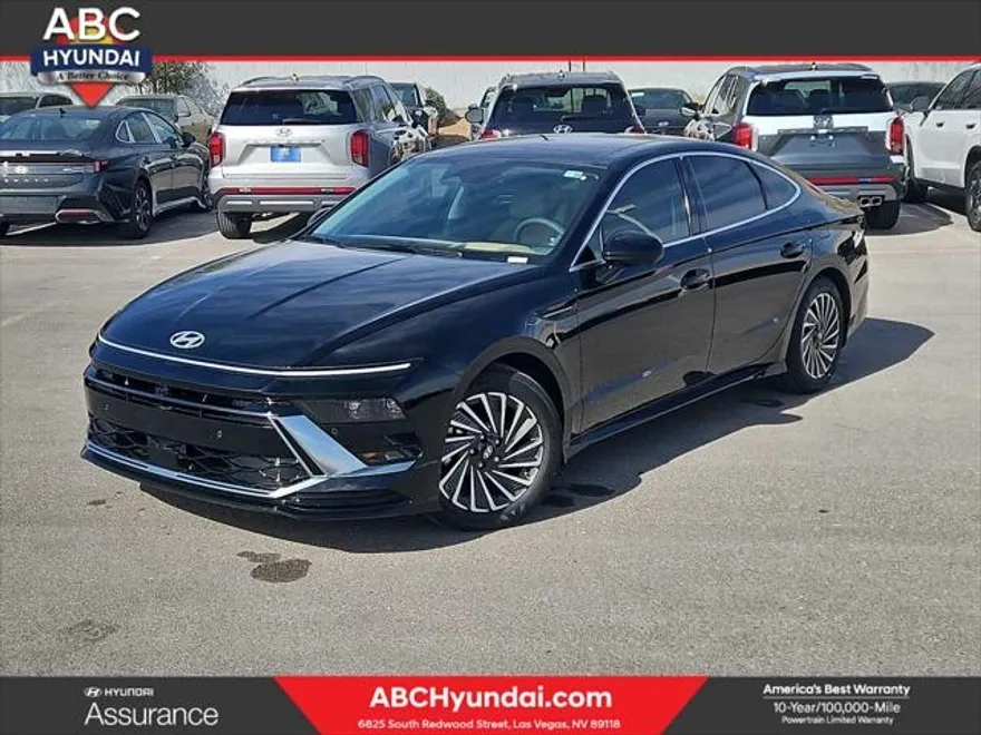 2025 Hyundai Sonata Hybrid Limited photo 1
