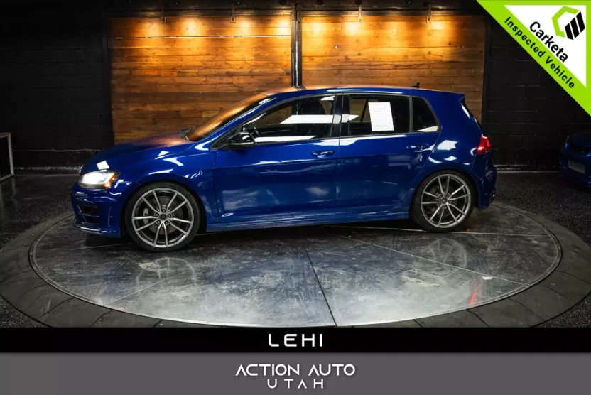 2017 Volkswagen Golf R photo 1