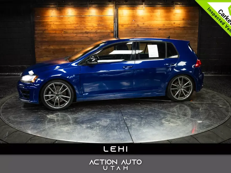 2017 Volkswagen Golf R photo 1
