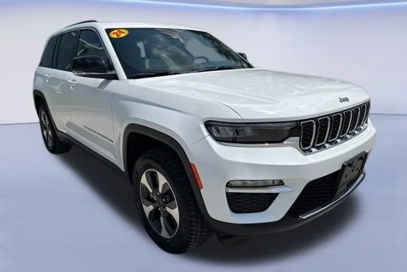2024 Jeep Cherokee Limited 4xe photo 1