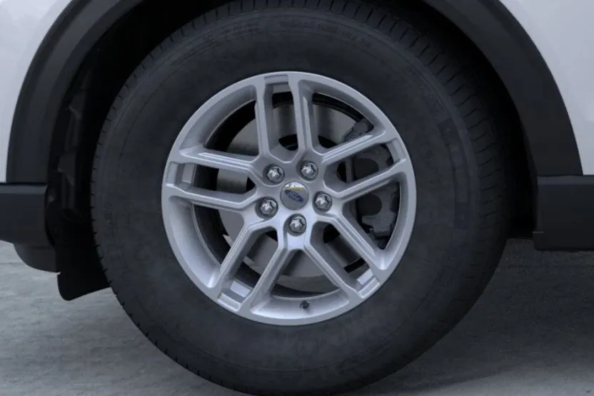 2025 Ford Explorer photo 1