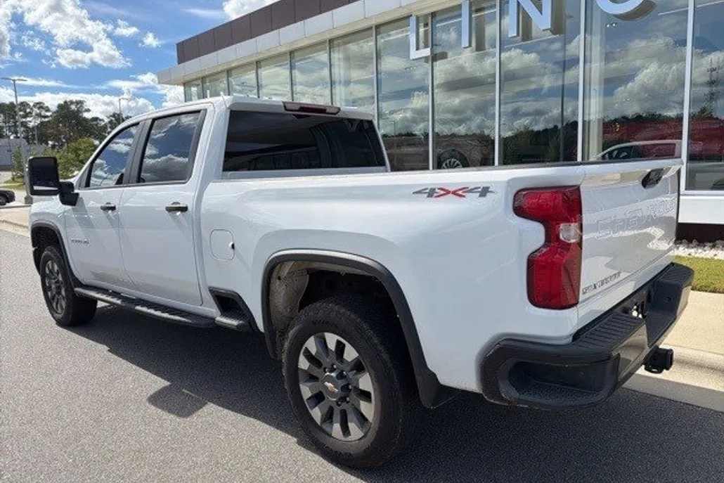 2024 Chevrolet Silverado 2500HD Custom photo 1