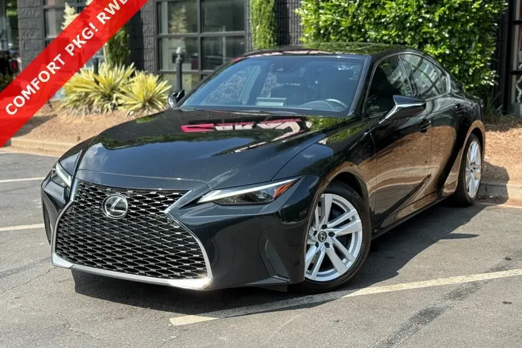 2023 Lexus IS 300 photo 1