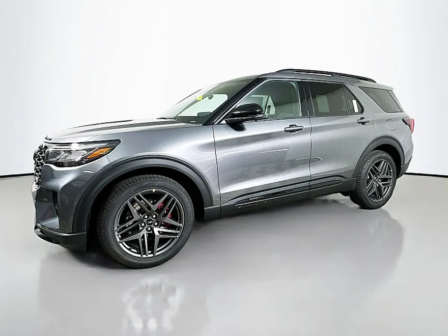 2025 Ford Explorer ST photo 1