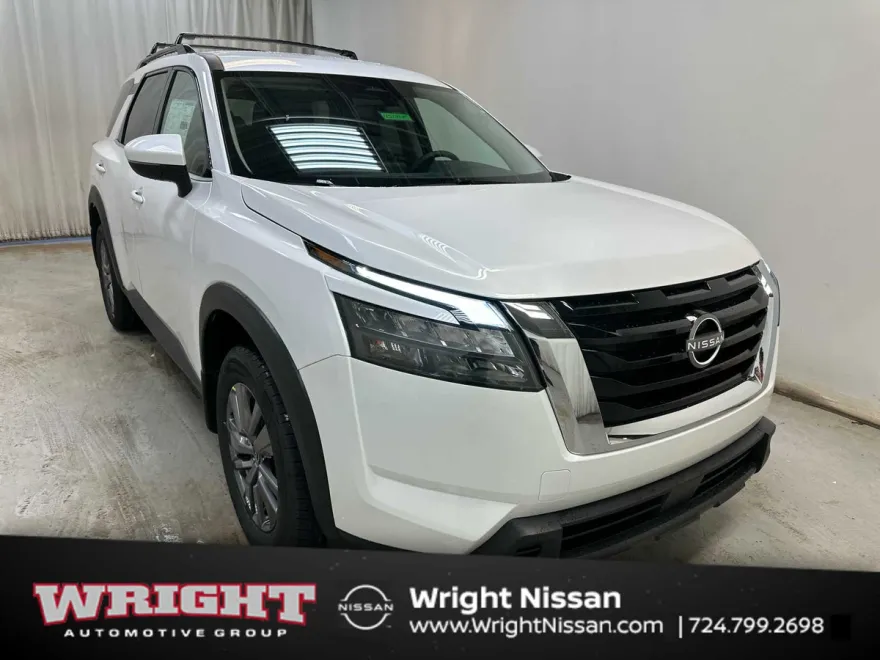 2025 Nissan Pathfinder SV photo 1