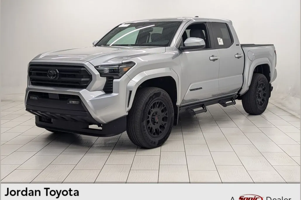 2025 Toyota Tacoma SR5 Double Cab photo 1