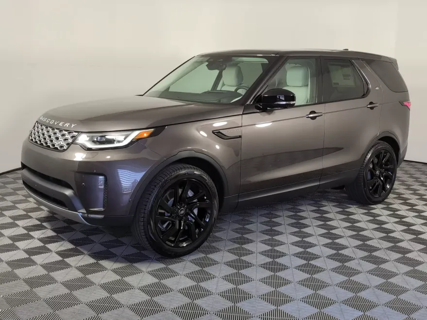 2025 Land Rover Discovery S photo 1