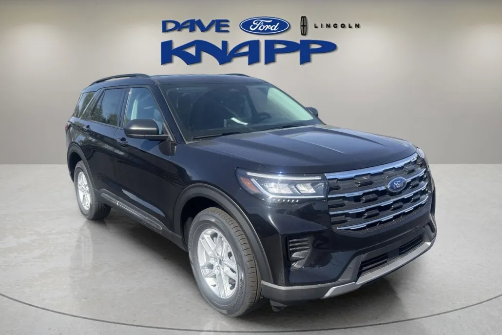 2025 Ford Explorer photo 1
