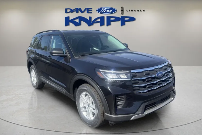 2025 Ford Explorer photo 1