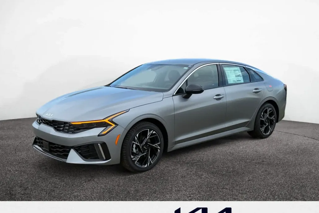 2026 Kia K5 GT-Line photo 1
