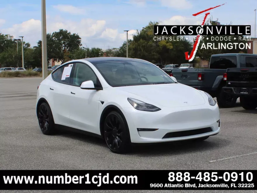 2023 Tesla Model Y Performance photo 1