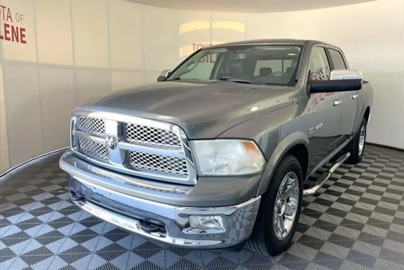 2010 Dodge Ram Laramie photo 1