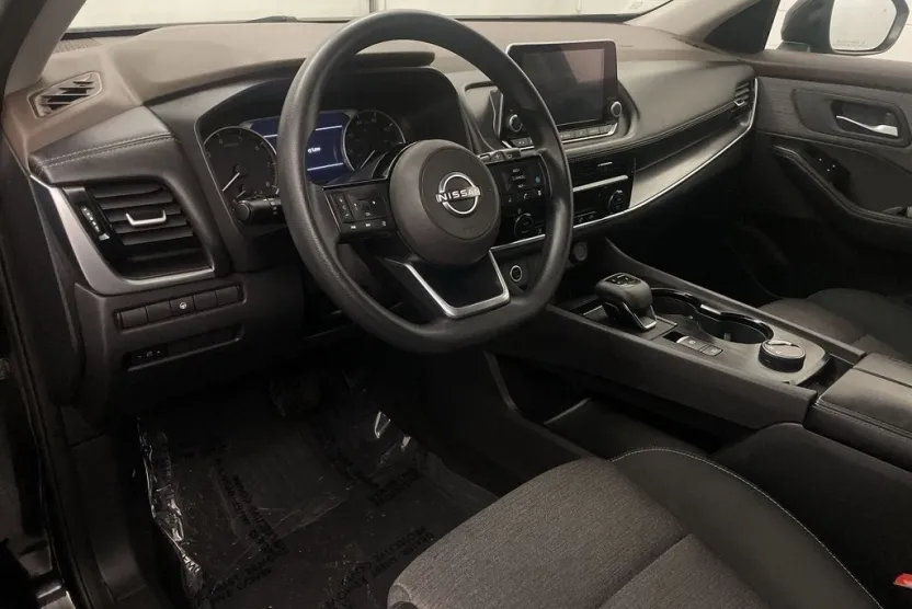2022 Nissan Rogue SV AWD photo 1