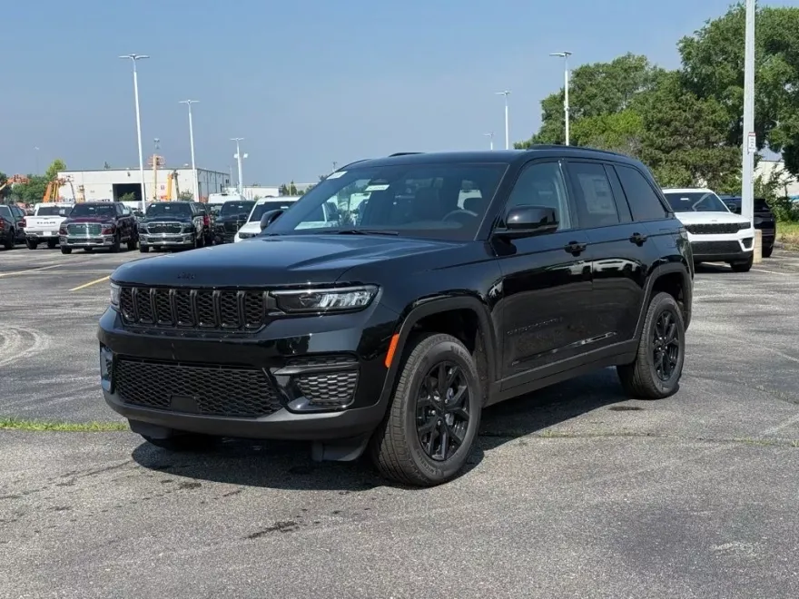 2025 Jeep Grand Cherokee Altitude X photo 1