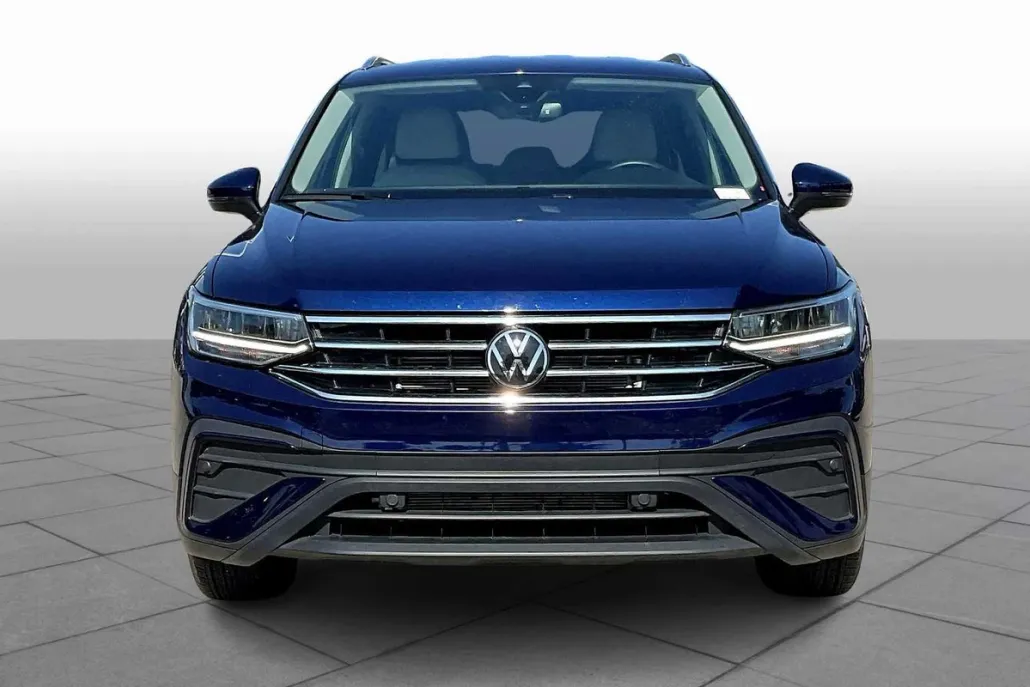2024 Volkswagen Tiguan SE Wolfsburg Edition photo 1
