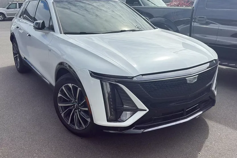 2025 Cadillac Lyriq Sport photo 1