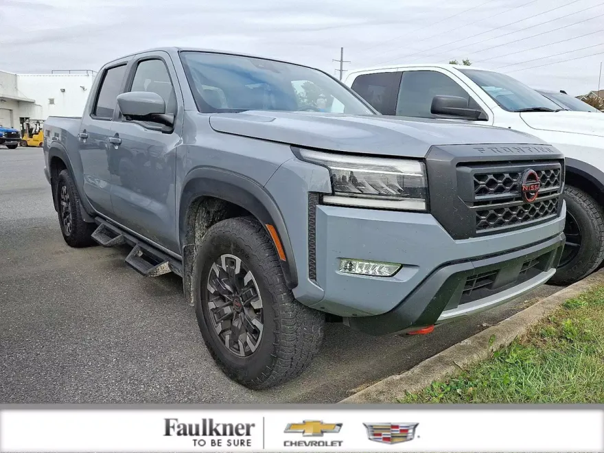 2023 Nissan Frontier PRO-4X photo 1