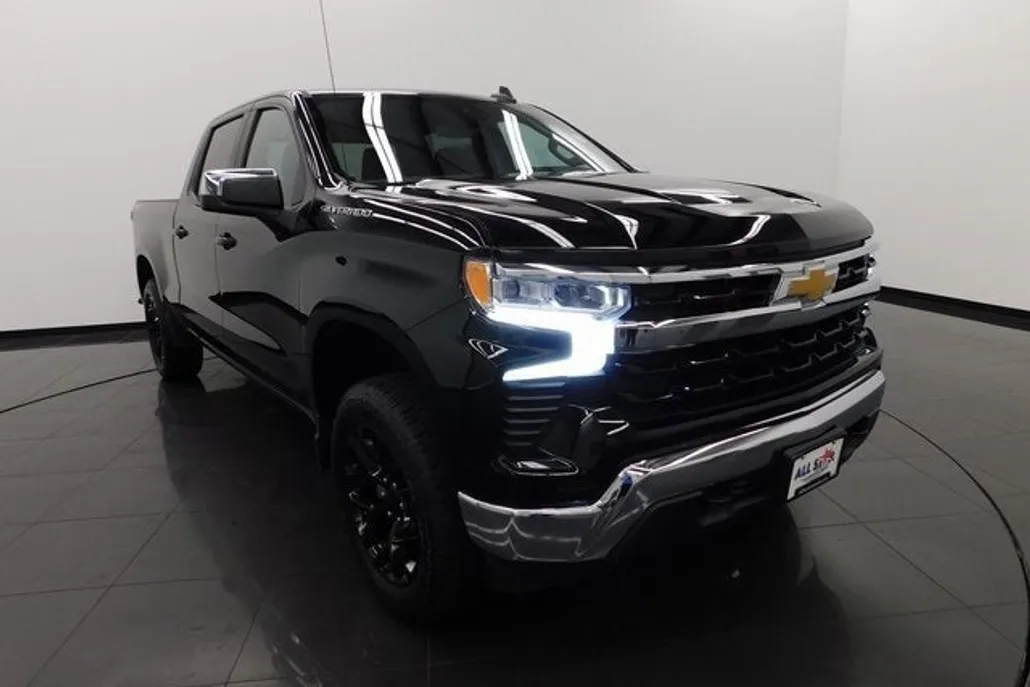 2023 Chevrolet Silverado 1500 LT photo 1