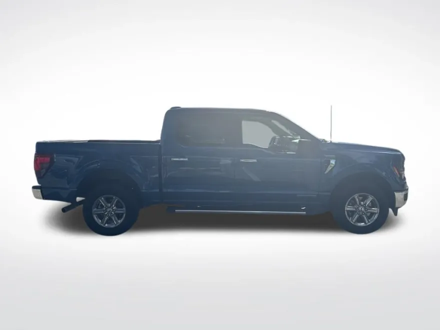 2024 Ford F-150 XLT photo 1