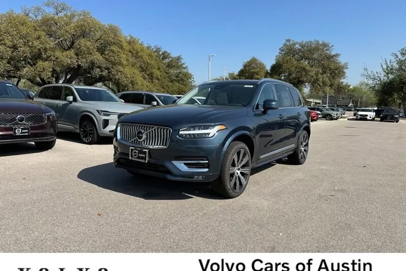 2025 Volvo XC90 Plus photo 1