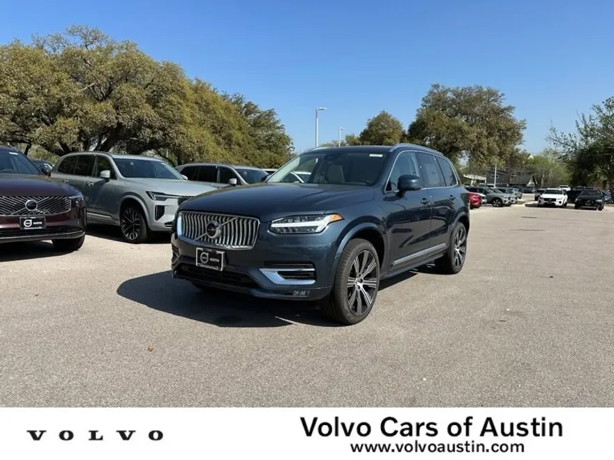 2025 Volvo XC90 Plus photo 1
