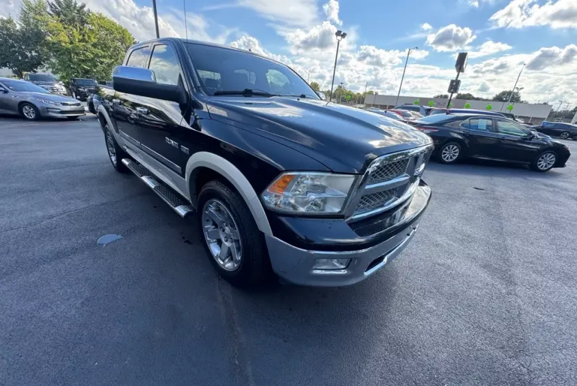 2010 Dodge Ram Laramie photo 1