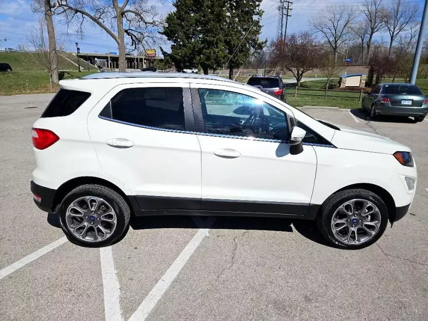 2020 Ford EcoSport Titanium photo 8