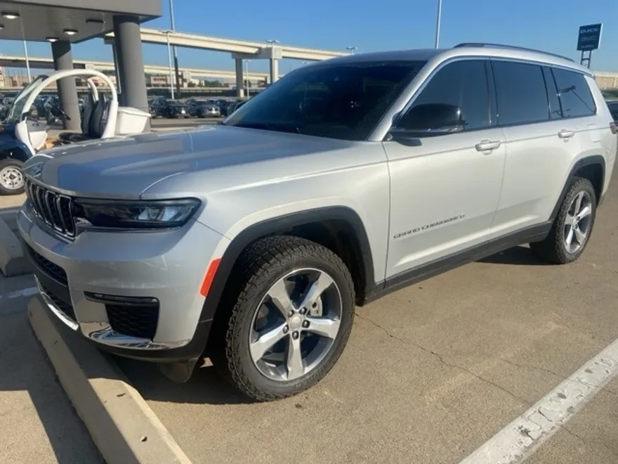 2021 Jeep Grand Cherokee Limited photo 1