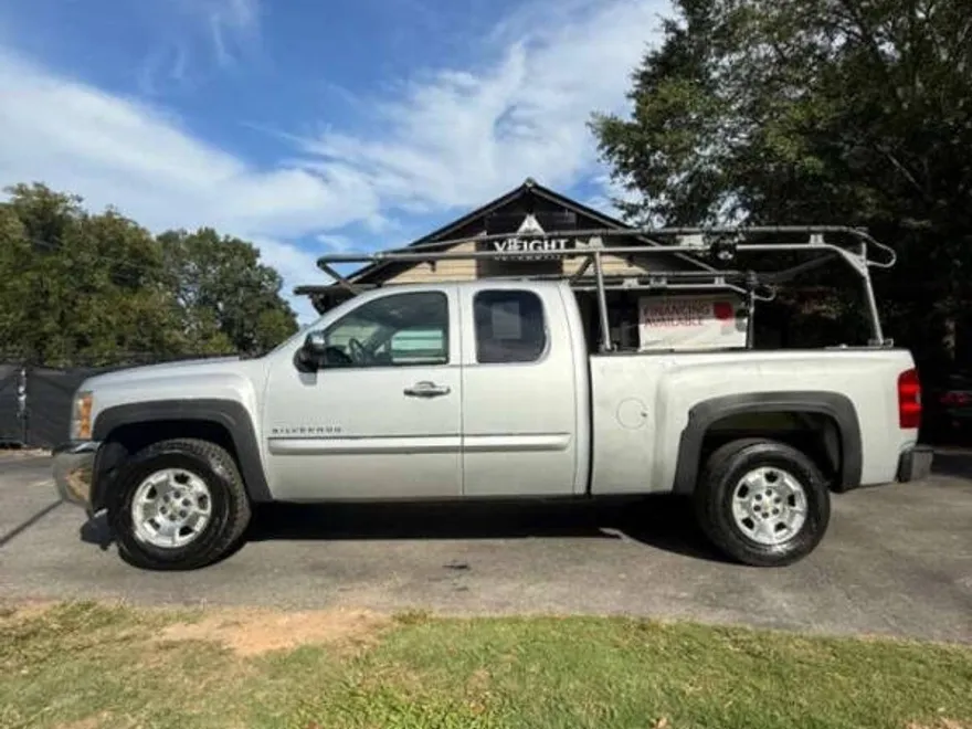 2013 Chevrolet Silverado 1500 LT photo 1