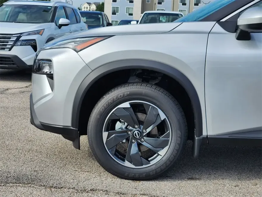 2025 Nissan Rogue SV photo 1