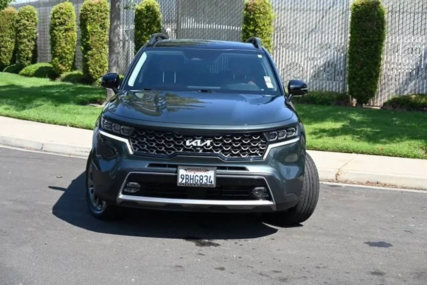 2022 Kia Sorento X-Line SX Prestige photo 1