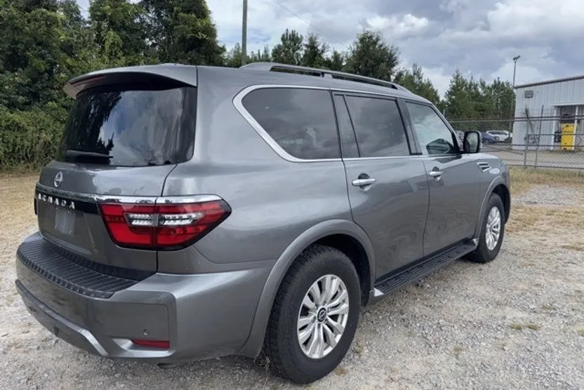 2023 Nissan Armada SV photo 1