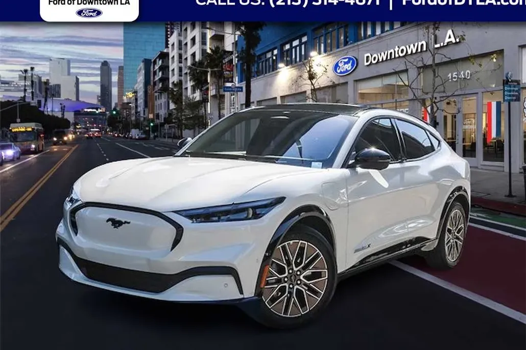 2024 Ford Mustang Mach-E Premium photo 1