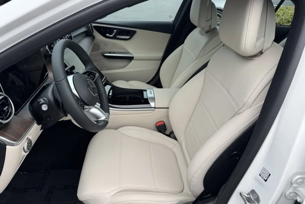 2025 Mercedes Benz C 300 photo 1