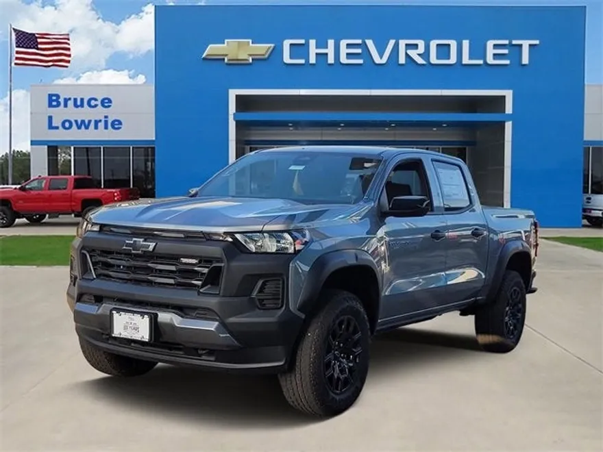 2026 Chevrolet Colorado Trail Boss photo 1