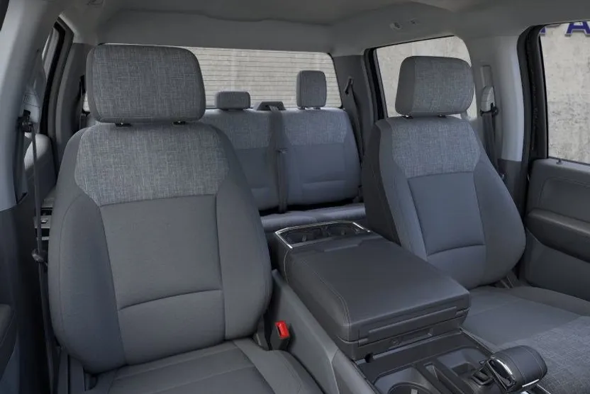 2025 Ford F-150 Lightning XLT photo 1