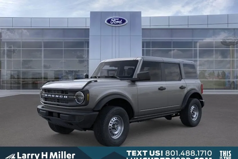 2025 Ford Bronco Base photo 1