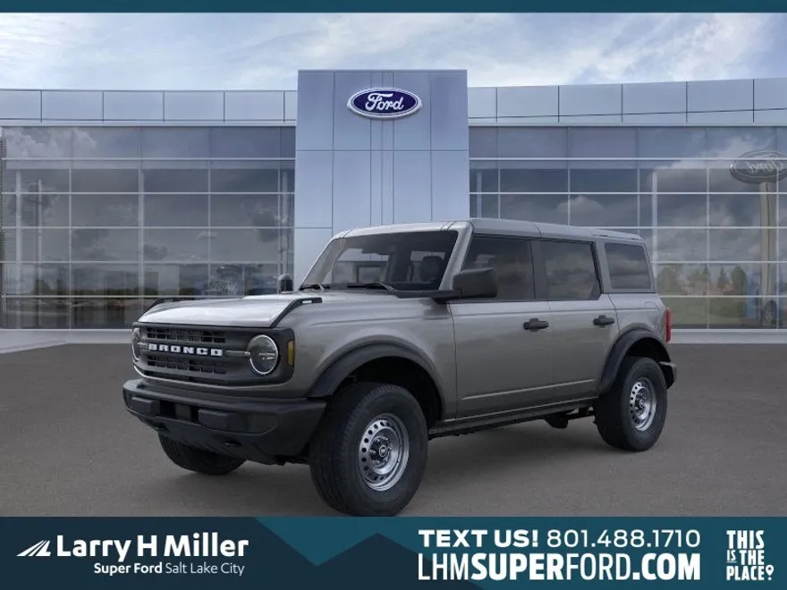 2025 Ford Bronco Base photo 1